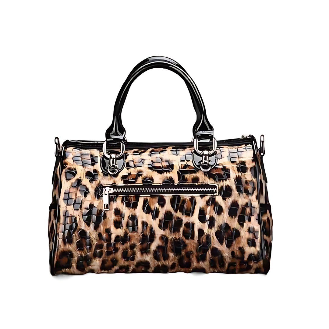 Leather bag with leopard print