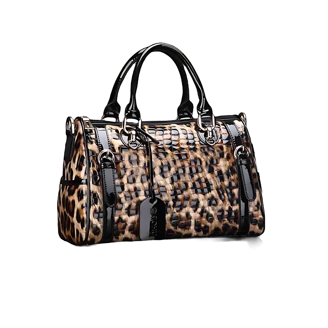 Leather bag with leopard print