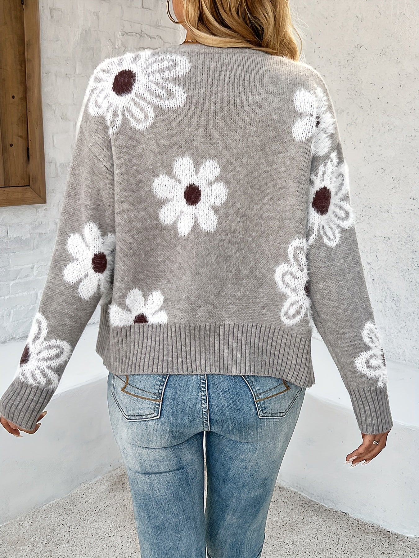 Cardigan with floral design