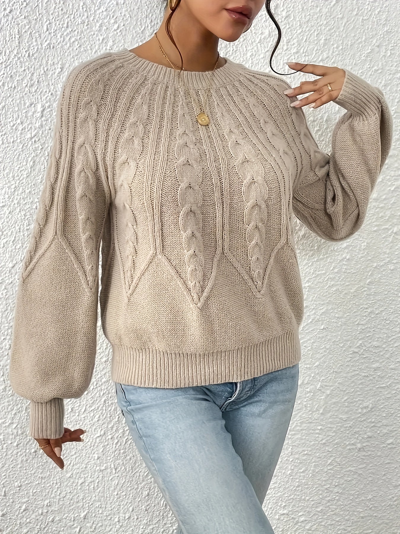  Cable knit sweater with lantern sleeves