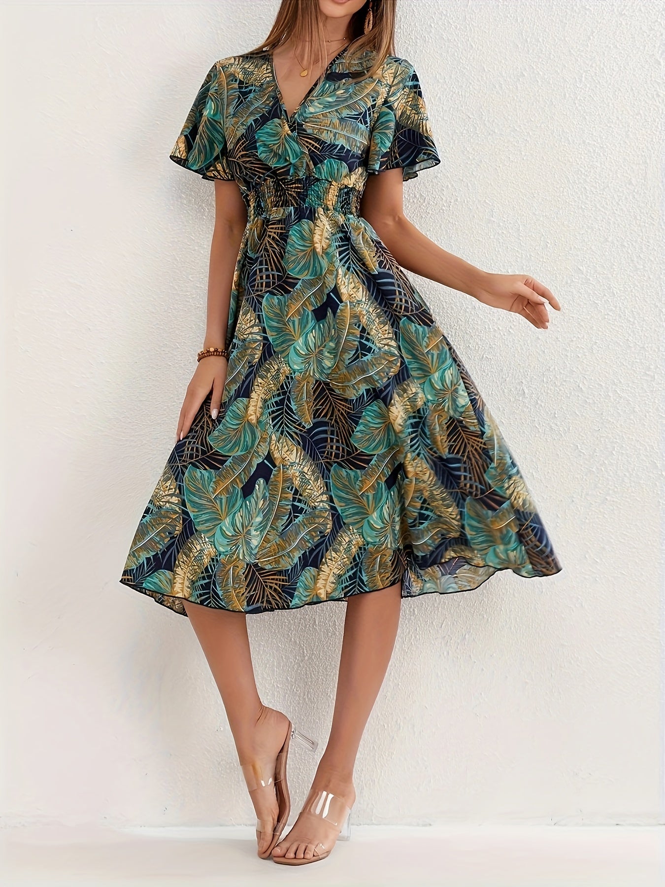 Laura | Dress with Leaf Print