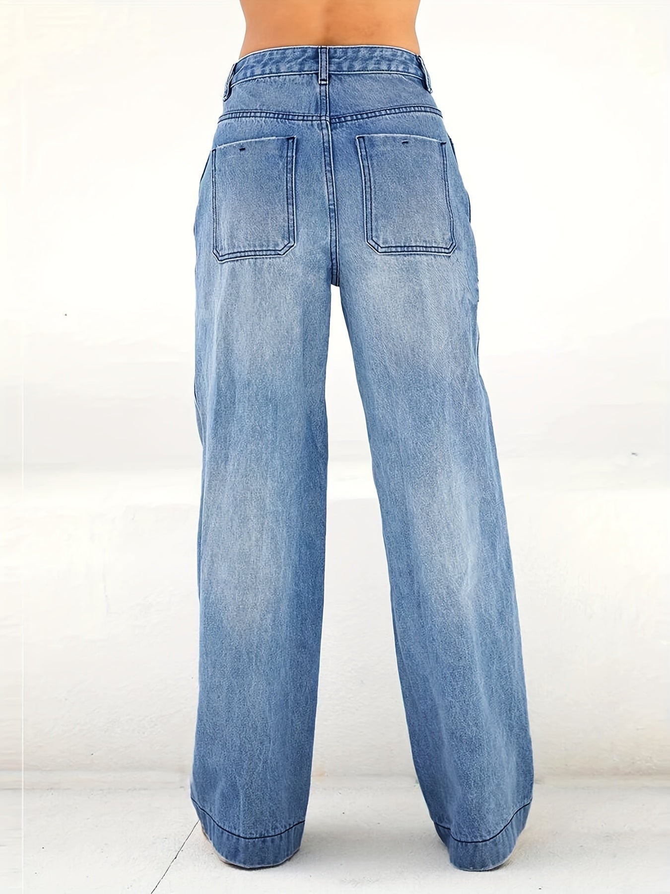 Wide-Leg Comfort Jeans