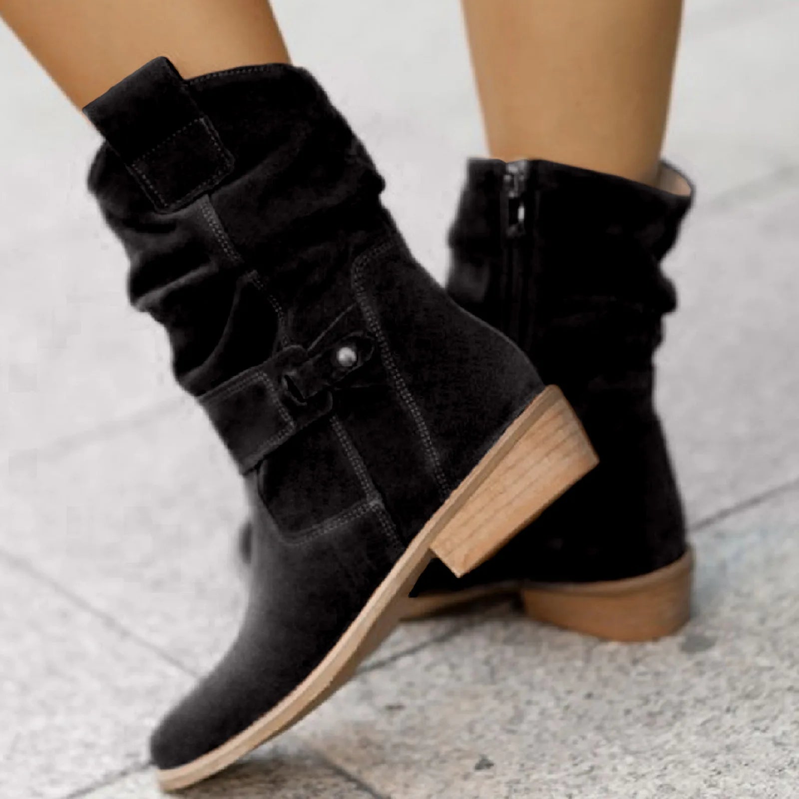 Sahara suede boots