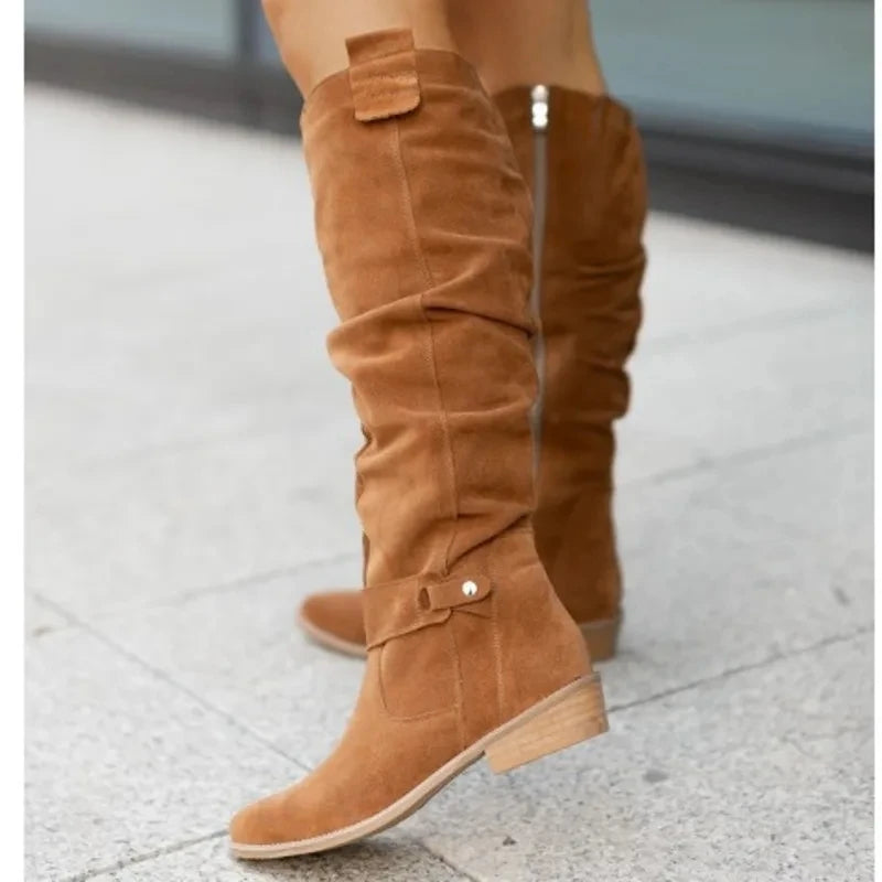 Sahara suede boots