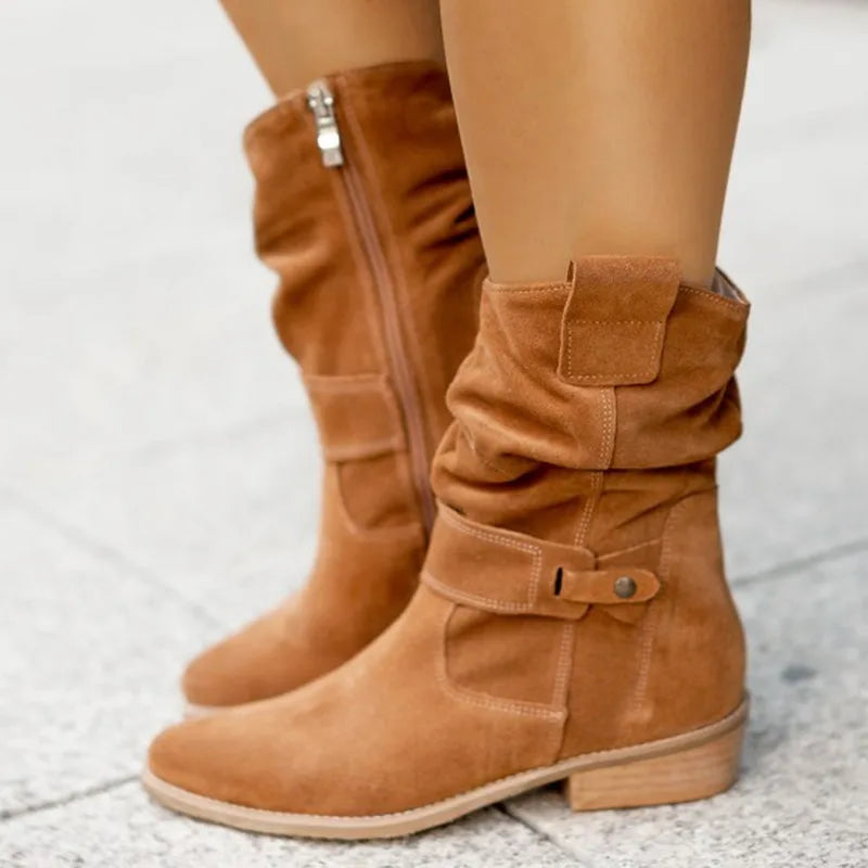 Sahara suede boots