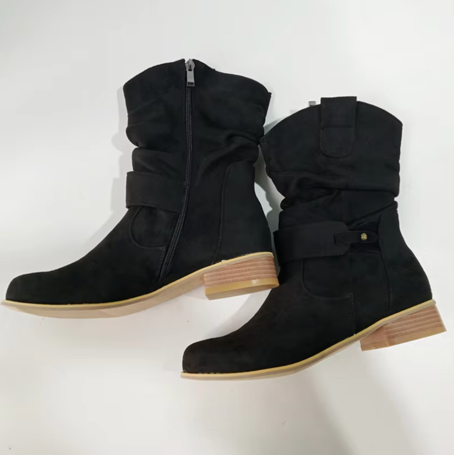 Sahara suede boots