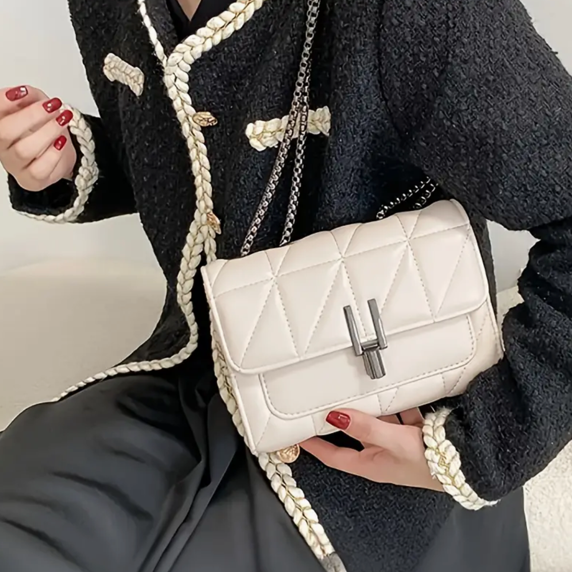 Chic Quilted Crossbody