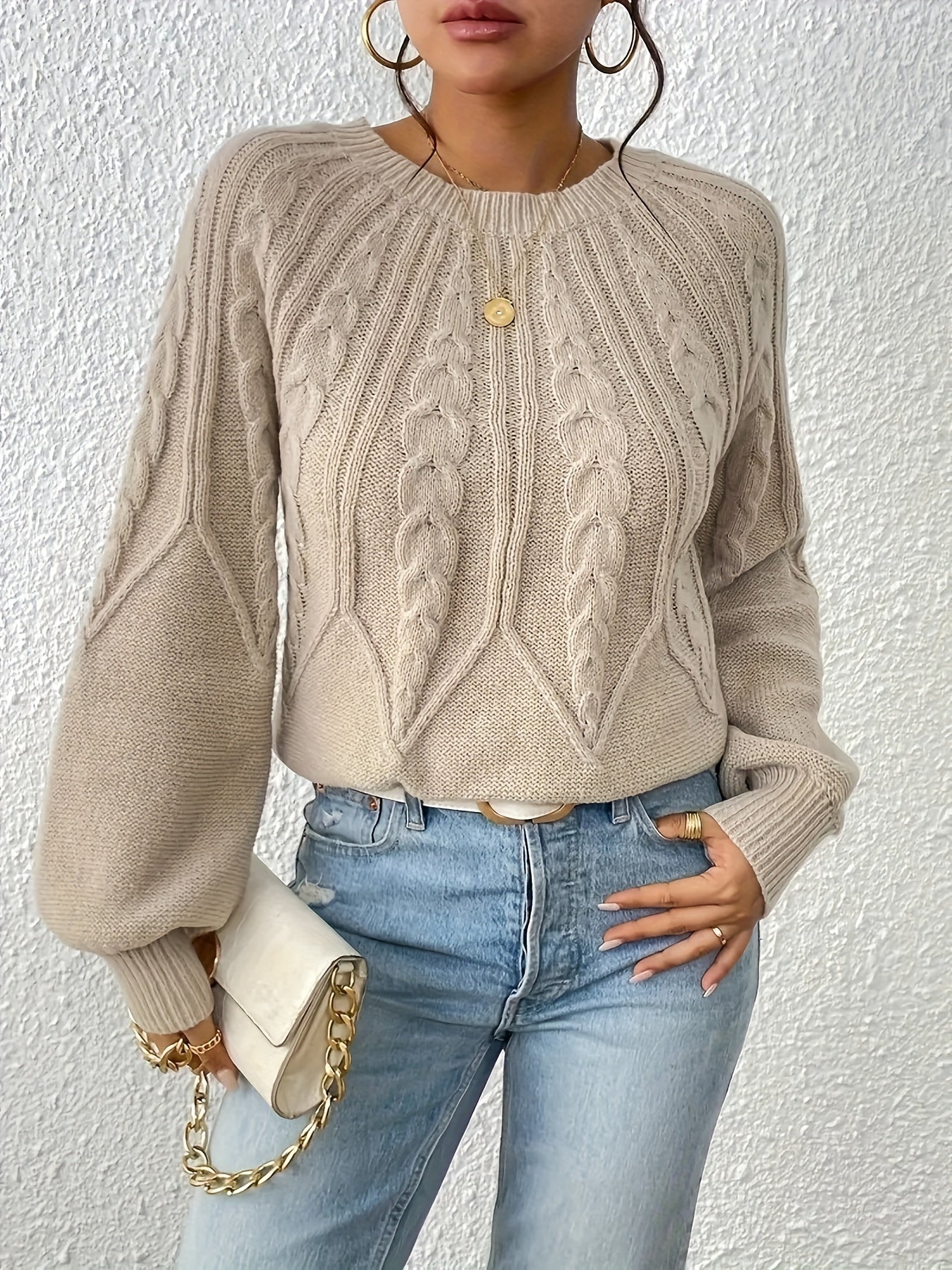  Cable knit sweater with lantern sleeves