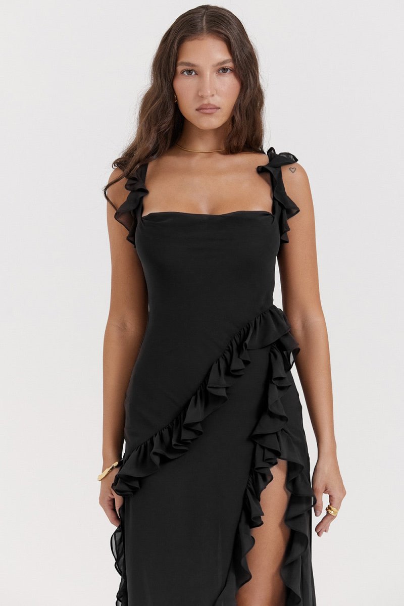 NOA | Elegant dress with ruffles